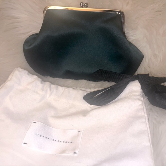 Victoria Beckham Dark Green Satin Pocket Clutch ASO Meghan Markle - Picture 5 of 10